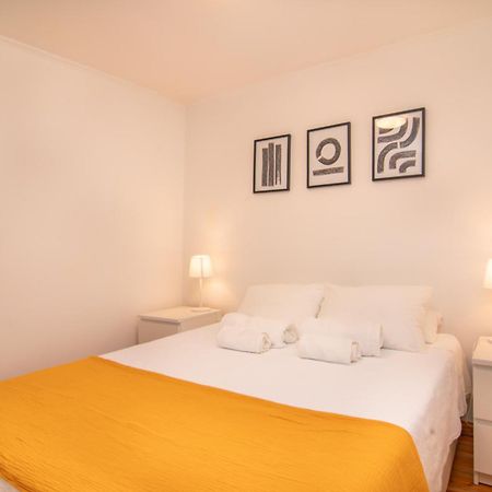 Charming & Peaceful Family Flat Apartment Lisbon Bagian luar foto