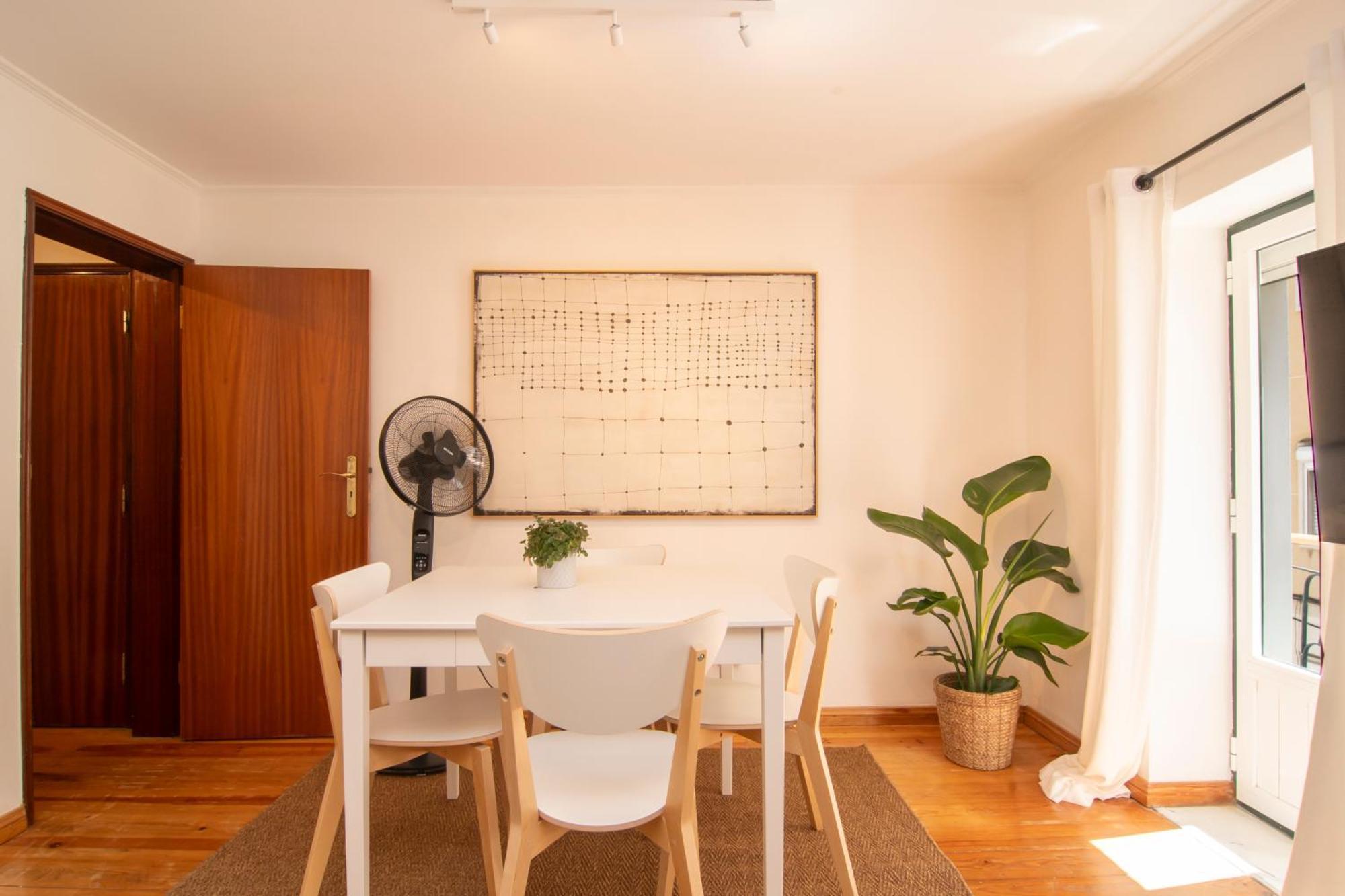 Charming & Peaceful Family Flat Apartment Lisbon Bagian luar foto
